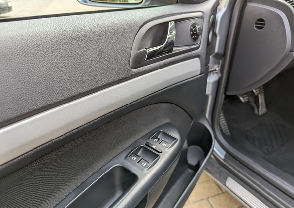 Skoda Octavia cena 26900 przebieg: 121600, rok produkcji 2012 z Wrocław małe 277